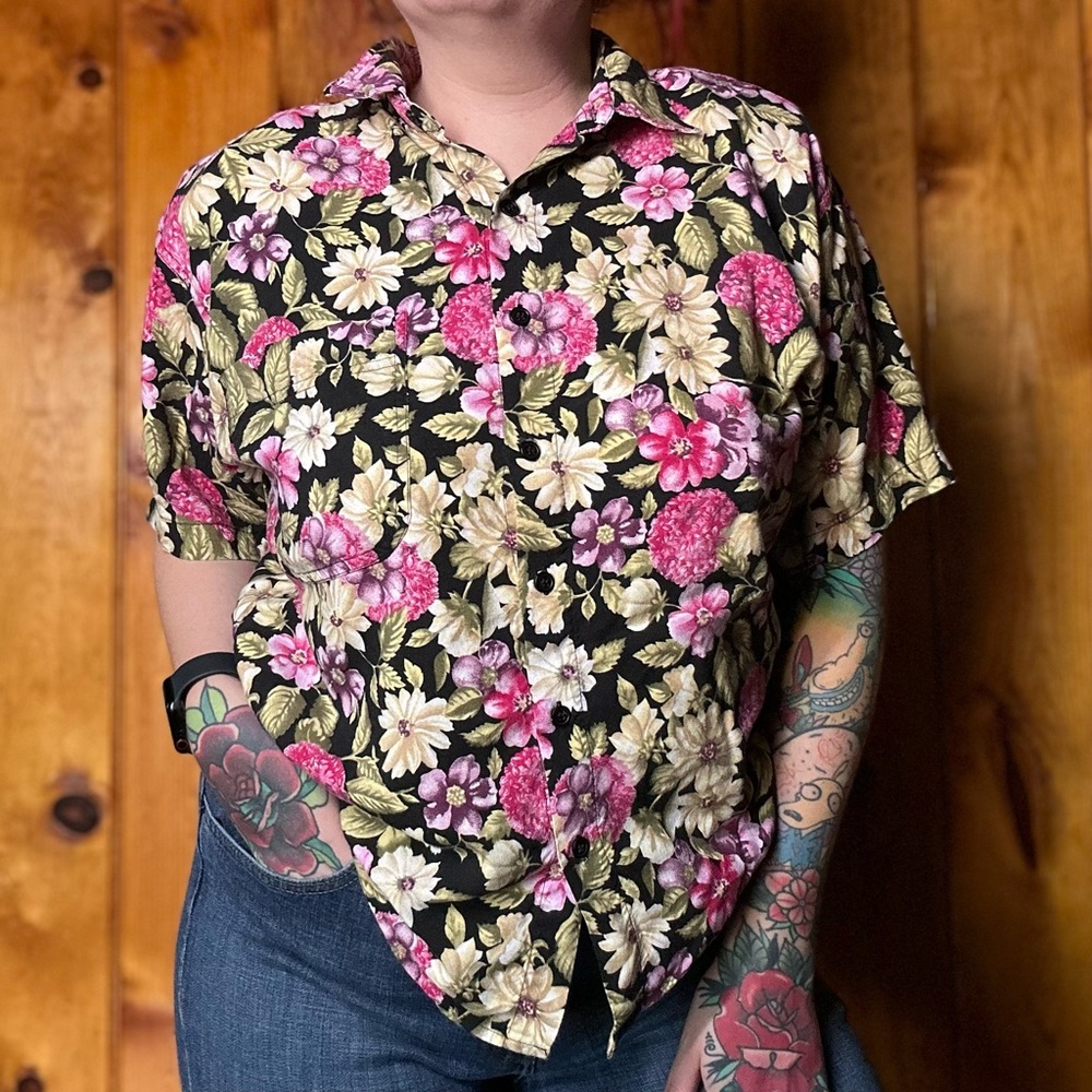 Vintage 80s Ilio Floral Button Down Blouse